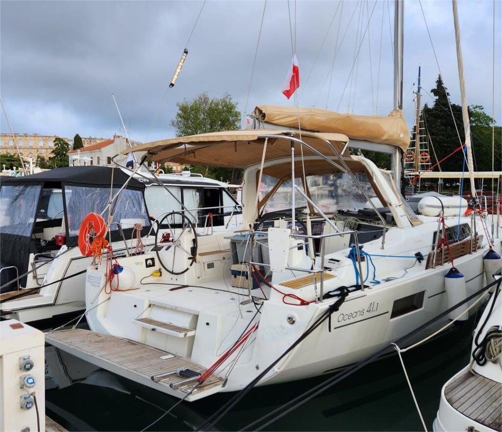 Oceanis 41.1 Office 2