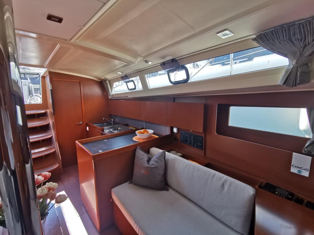 Oceanis 41.1 Office 2