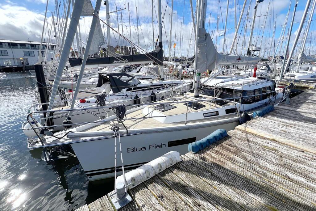 Sirius 35 DS Blue Fish