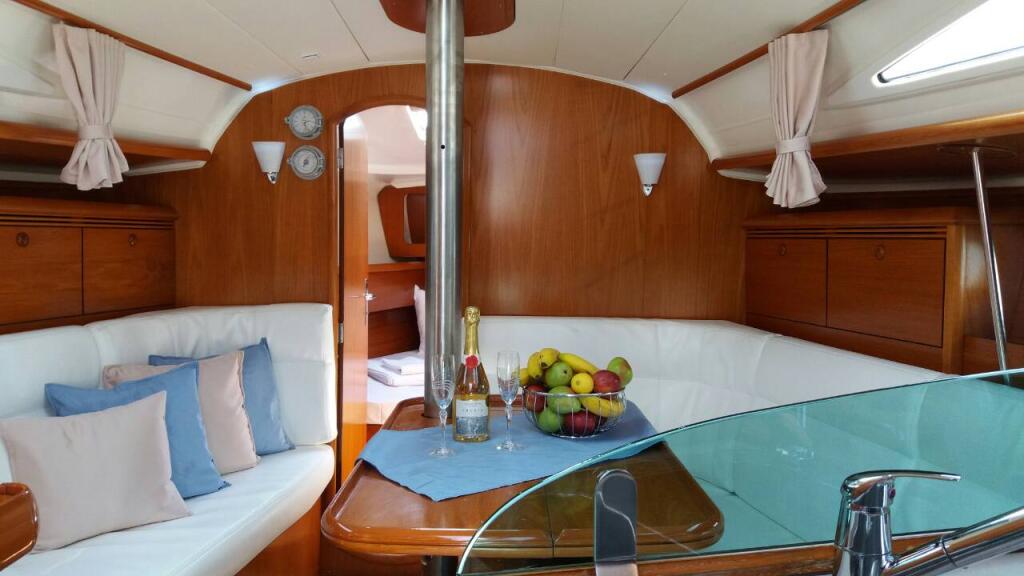 Sun Odyssey 35 Kama