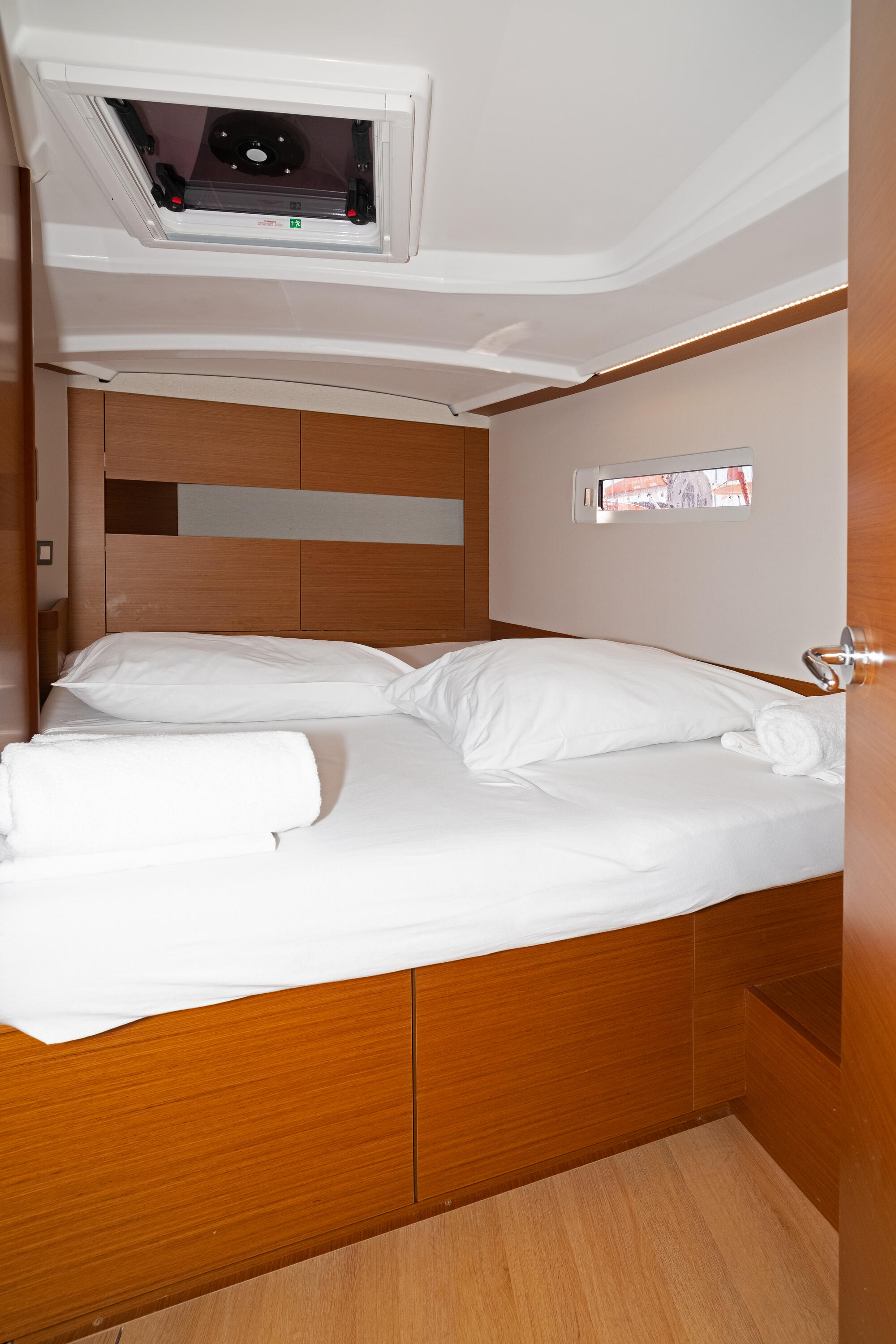 Sun Odyssey 410 Lowe