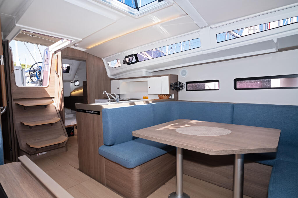 Sun Odyssey 415 Thalassa Nova