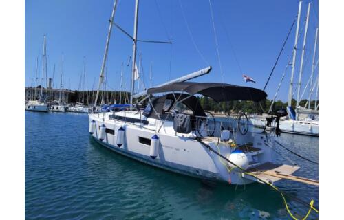 Sun Odyssey 440 Leona