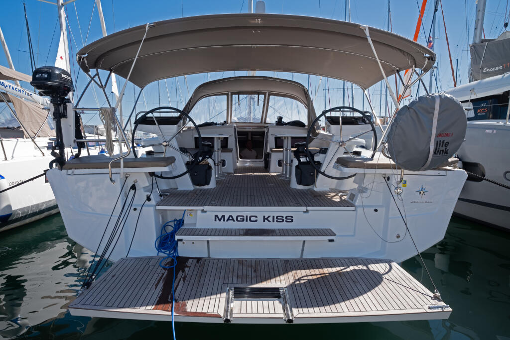 Sun Odyssey 455 Magic Kiss