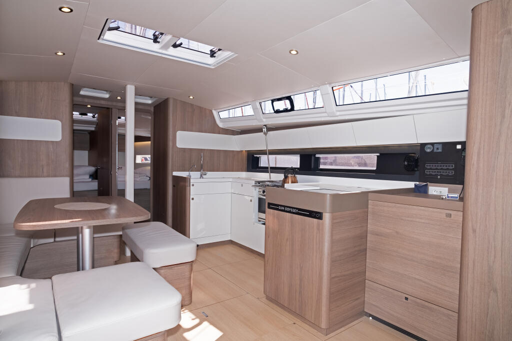 Sun Odyssey 455 Magic Kiss